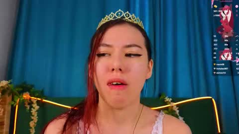 Jenifer online show from November 18, 8:59 am