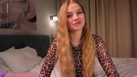 Day Alice Night Stella online show from November 6, 6:52 am