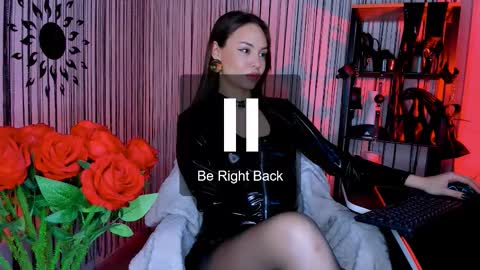 janewyatt online show from November 19, 12:49 pm