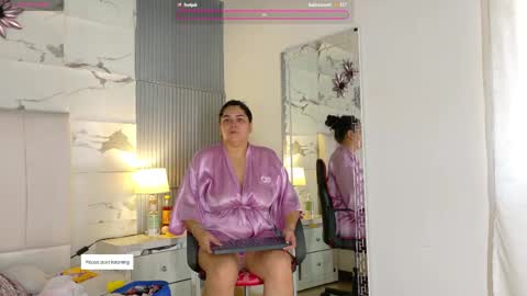 janick_baker online show from May 18, 4:57 pm