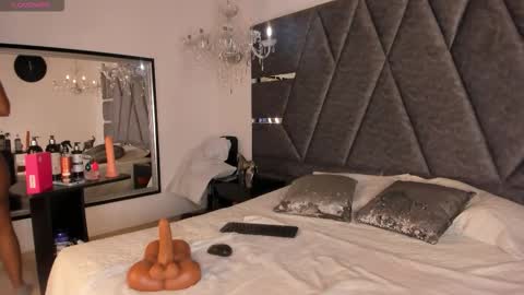 Janna online show from January 8, 3:32 am