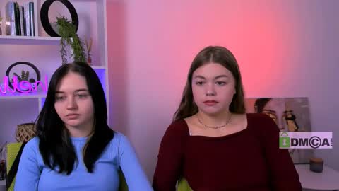 jasmies online show from October 17, 8:39 am
