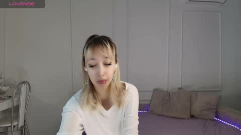 Jasmine online show from May 20, 1:30 pm