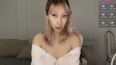 Jasmine online show from May 26, 11:53 am