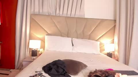 jasmin_melons online show from May 13, 3:23 am
