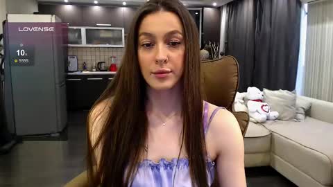 Jasmine online show from May 30, 3:21 pm