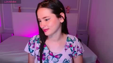 jasminebella0 online show from March 2, 5:54 am