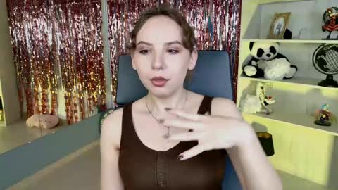 Jasmine online show from May 4, 5:11 am
