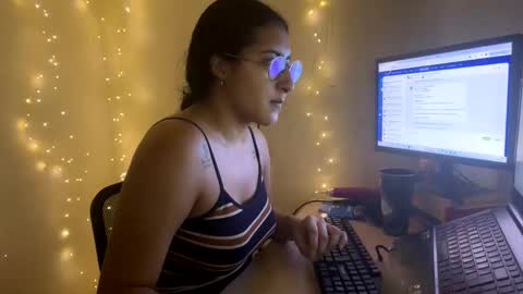 Jasmine online show from March 6, 5:08 pm