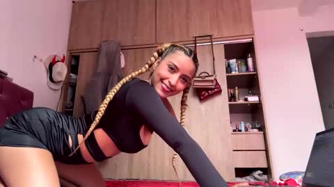 Jasminne online show from March 23, 1:39 pm