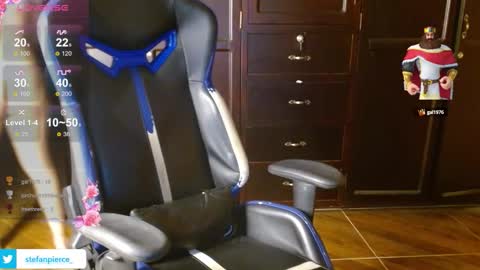 Snapshot of jaydensalvatore_ chatting on October 2, 11:21 pm online show from October 2, 11:21 pm