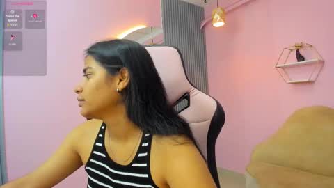 jazmin  online show from September 22, 10:14 am