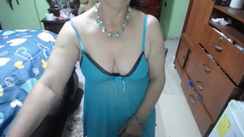 jazmim online show from February 9, 11:36 am