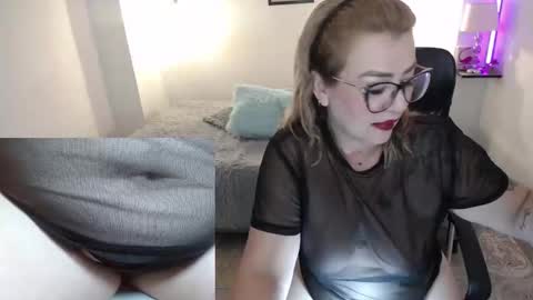 jazmin online show from January 15, 11:08 pm