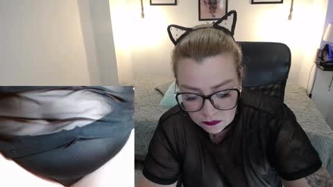 jazmin online show from February 1, 12:47 pm
