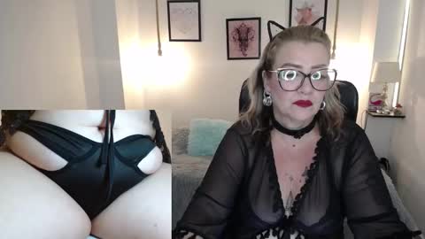 jazmin online show from January 4, 2:14 am
