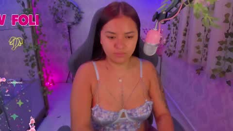 Snapshot of jazmineferrari1 chatting on December 28, 7:44 am Jazmine online show from December 28, 7:44 am