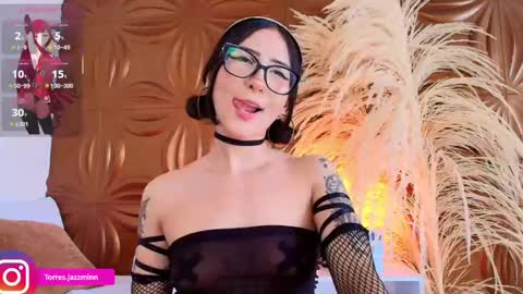 Jazmin online show from September 26, 2:25 pm
