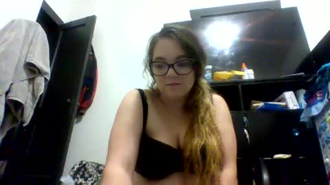 Snapshot of jazzyrae97 chatting on December 30, 4:53 am Jazzyrae online show from December 30, 4:53 am
