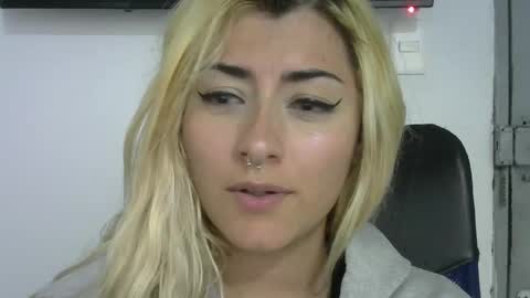 Snapshot of jean_monroe chatting on September 16, 10:07 pm Jean online show from September 16, 10:07 pm