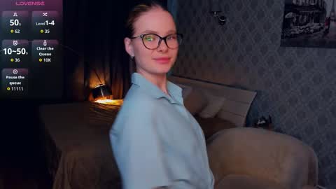 Jenny online show from November 8, 7:24 am