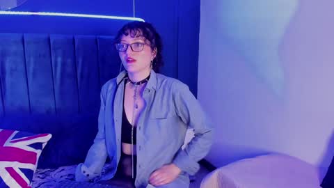 Jean online show from January 23, 7:40 pm