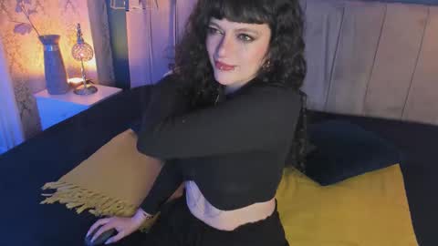 Jean online show from October 13, 6:43 pm