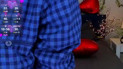 jeanniefox_ online show from February 24, 2:14 pm