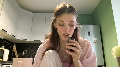 Hanna online show from April 10, 10:21 am