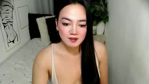 Jeanwants2play online show from May 11, 7:10 am