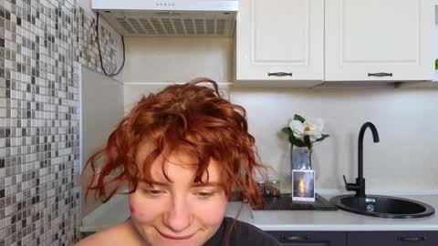 Snapshot of jelly_cherry chatting on February 26, 8:50 am Emily online show from February 26, 8:50 am