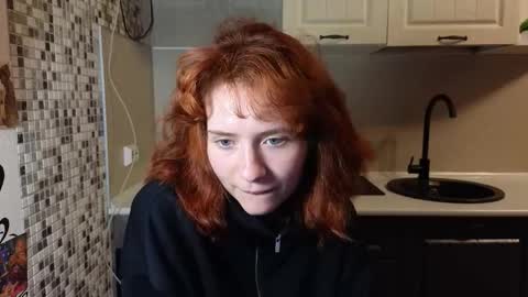 Snapshot of jelly_cherry chatting on September 17, 8:07 pm Emily online show from September 17, 8:07 pm