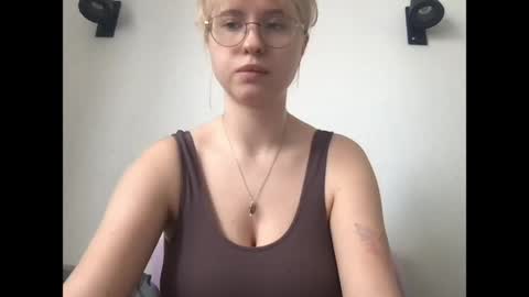 Inna  online show from May 25, 7:51 am