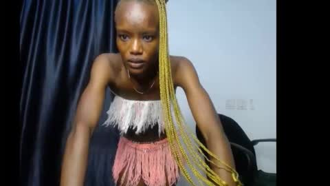 Linda online show from November 15, 6:53 pm