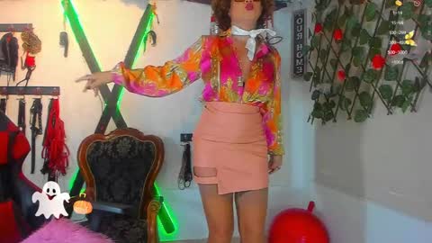 jena_derbo online show from December 3, 10:15 am
