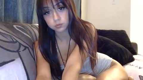 Snapshot of jenbby420 chatting on October 19, 9:00 am jenbby420 online show from October 19, 9:00 am