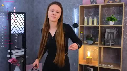 Bella online show from October 1, 3:28 pm