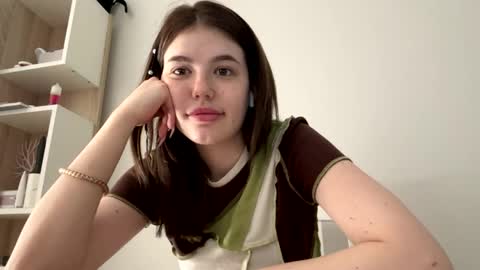 Mary online show from April 3, 7:39 am