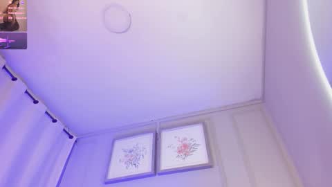 Jenn online show from November 13, 5:39 am