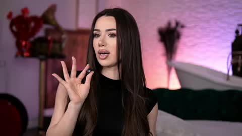jenna_day online show from May 11, 5:31 am