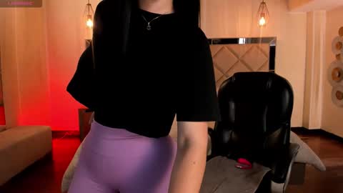 Jenna Olson  online show from January 18, 5:20 pm