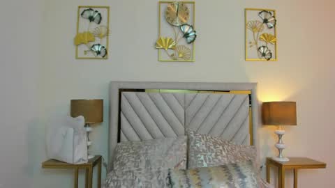 jenner_madison online show from May 20, 12:24 pm