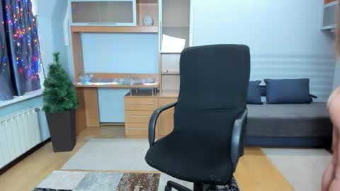 Jenni online show from January 10, 7:24 am