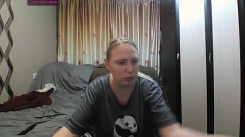 JenniDeep online show from March 2, 6:47 pm