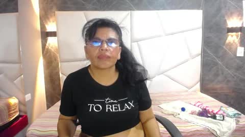 Jennifer online show from May 14, 11:21 pm
