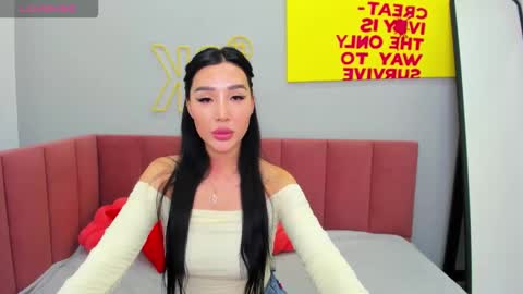 Jennifer online show from October 8, 6:51 am