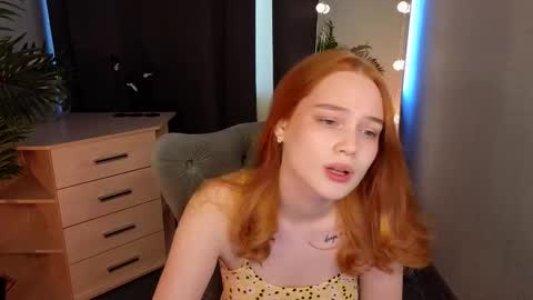 Jennifer online show from March 21, 11:15 am