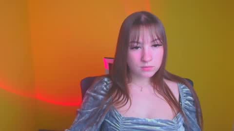 Jennifer online show from December 5, 6:44 pm