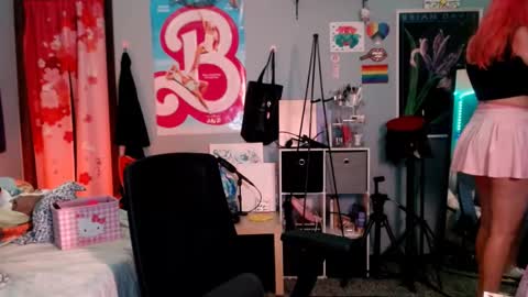 Snapshot of jennifergwen chatting on September 11, 3:40 am Jennifer Gwen online show from September 11, 3:40 am