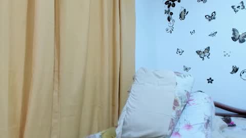 jenniferloveyou online show from September 28, 4:45 pm